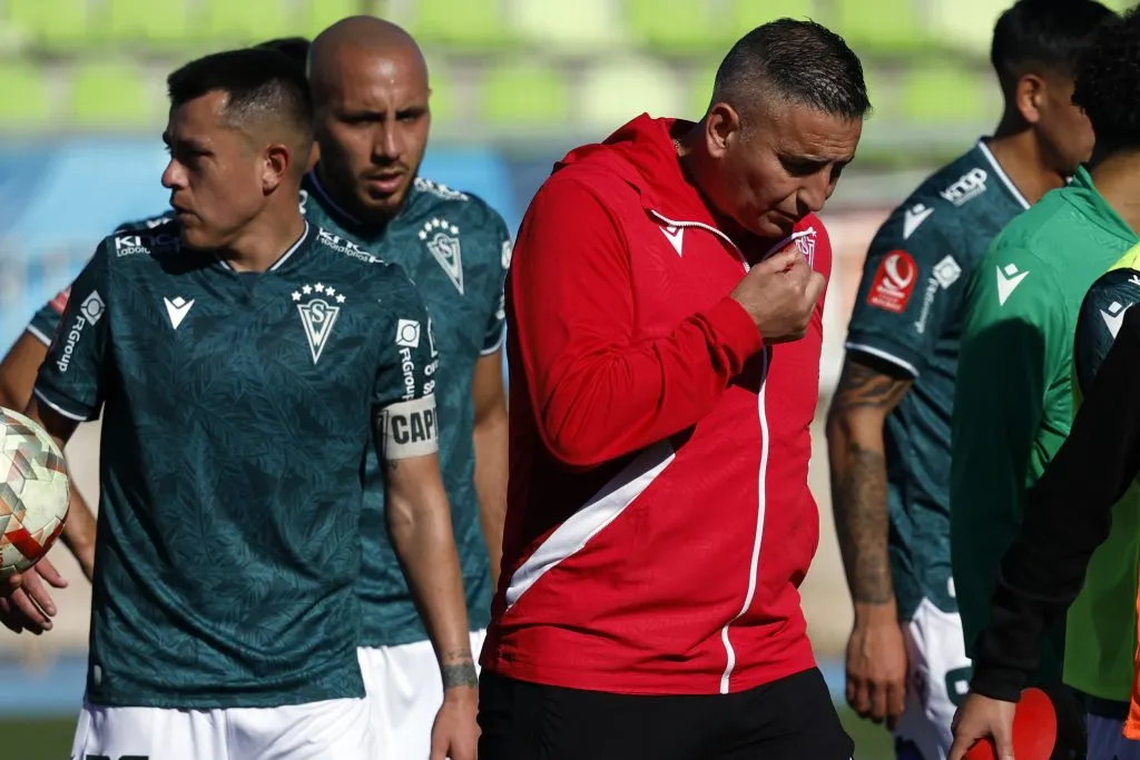 Jaime García tras su debut como DT de Wanderers. (Andrés Pina/Photosport).
