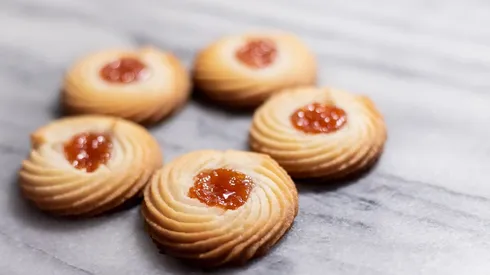 Galletas de mantequilla con mermelada