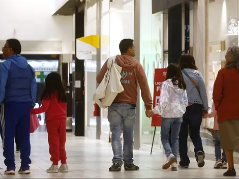 ¿A qué hora cierran los mall hoy domingo?