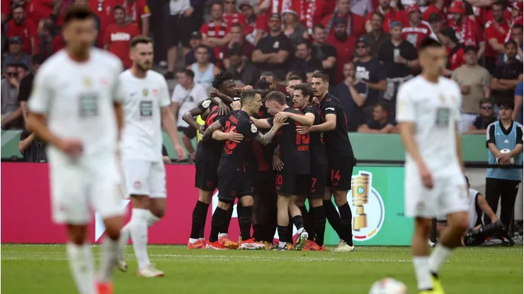 Leverkusen completó 43 victorias en la primera temporada de Xabi en la banca