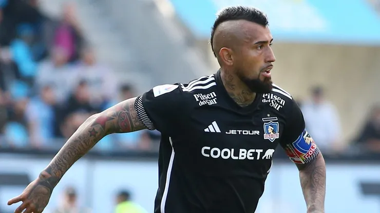 Arturo Vidal actúa como un crack dentro y fuera de la cancha.