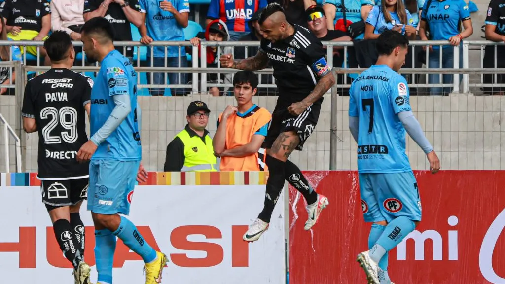 Arturo Vidal anotó el gol para abrir el triunfo de Colo Colo.