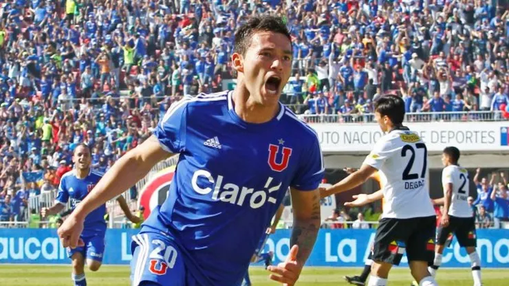 Charles Aránguiz tiene contrato hasta 2025 con Inter de Porto Alegre.
