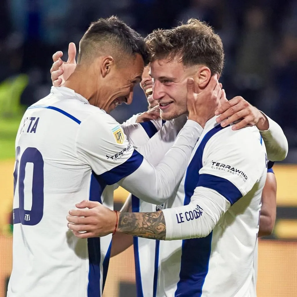 Bruno Barticciotto festeja su primer gol oficial en Talleres. (Foto: Talleres).