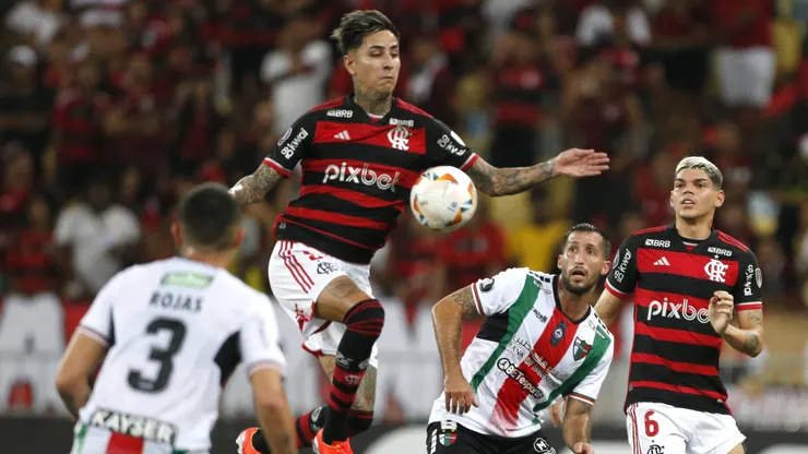 Erick Pulgar tiene chances de volver a Europa.
