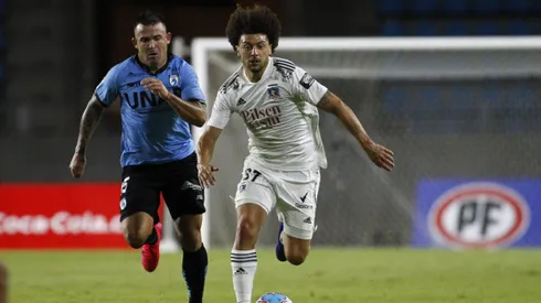 Deportes Iquique y Colo Colo se encuentran en el Tierra de Campeones en la Región de Tarapacá por el Campeonato Nacional 2024.