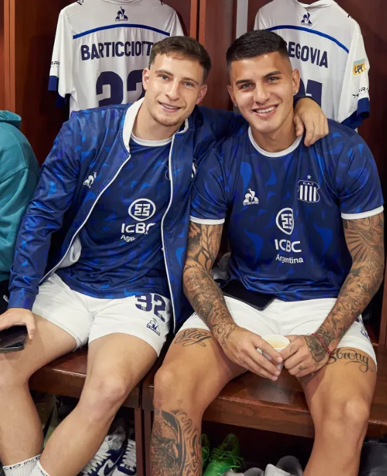 Bruno Barticciotto junto al debutante Imanol Segovia. (Foto: Talleres de Córdoba).