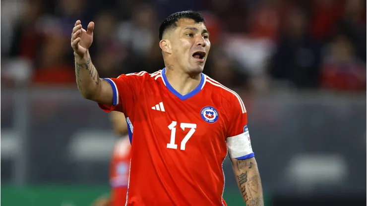Medel fuera de la Roja.