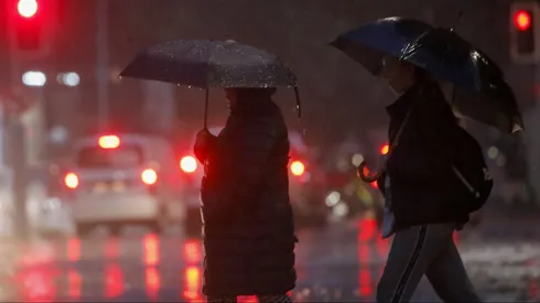 Santiago, 20 mayo 2024. Lluvia en Santiago.