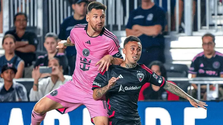 El ex Colo Colo tuvo su duelo con Lionel Messi