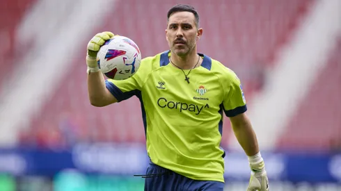 Bravo define su futuro y no se descarta el retorno a Chile