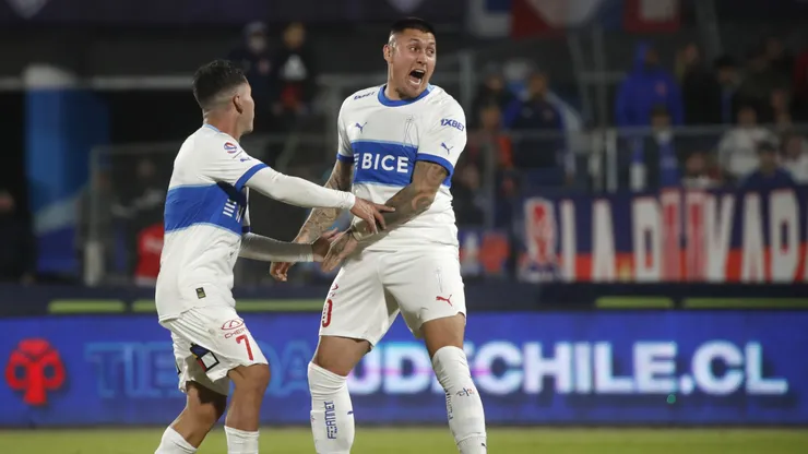 Nicolás Castillo realizó obscenos gestos a los hinchas de la U.