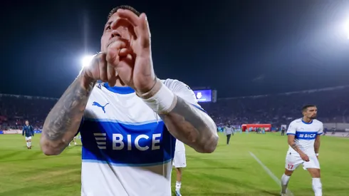 Uno de los feos gestos del Nico Castillo tras el clásico.