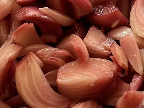 ¿Cómo hacer cebolla en escabeche? Un clásico chileno