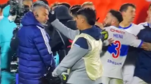 Parte del ataque de fotógrafo de la UC a coordinador de la U.