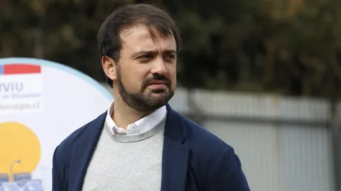 Valparaiso, 15 de abril de 2024 El alcalde Jorge Sharp durante la ceremonia de primera piedra del proyecto habitacional Parque Baron Sebastian Cisternas/Aton Chile