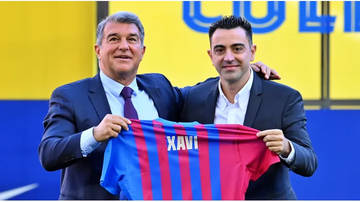 Todo apunta a que Xavi no seguirá siendo el DT de Barcelona.