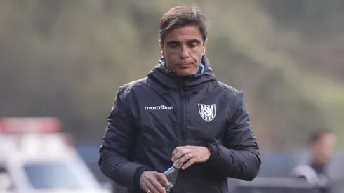 Sanguinetti sale de la banca de Huachipato