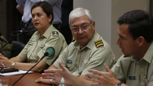 Santiago, 14 de Abril de 2023 El gobernador de Santiago, Claudio Orrego, recibe al general director de Carabineros, Ricardo Yáñez, con el fin de abordar la situación de seguridad ciudadana, entregar apoyo a la institución y encontrar estrategias en conjunto para mejorar la seguridad en la Región Metropolitana.