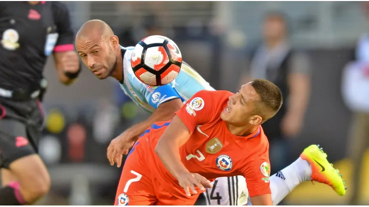 Mascherano enfrentó a la mejor camada de jugadores chilenos de la historia.