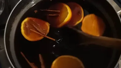 ¿Cómo hacer vino navegado?