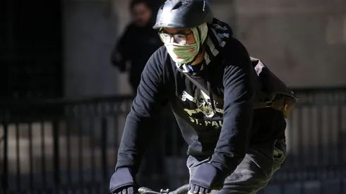 Santiago, 8 mayo 2024. Frío en Santiago luego de la lluvia.