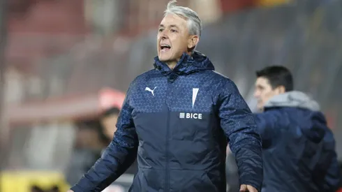 Tiago Nunes debe definir al portero titular de la UC.