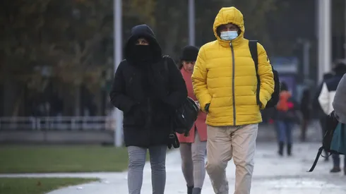 Santiago, 8 mayo 2024. Frío en Santiago