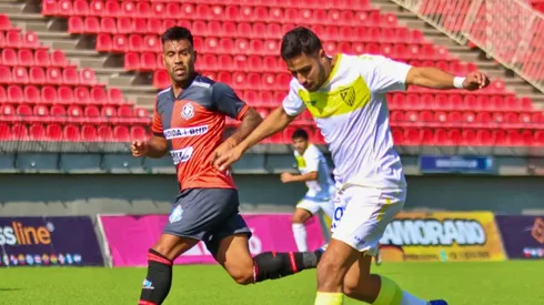 Barnechea jugó con menos de cien personas en las tribunas.