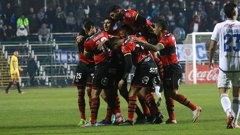Rangers sigue de escolta de Deportes La Serena.