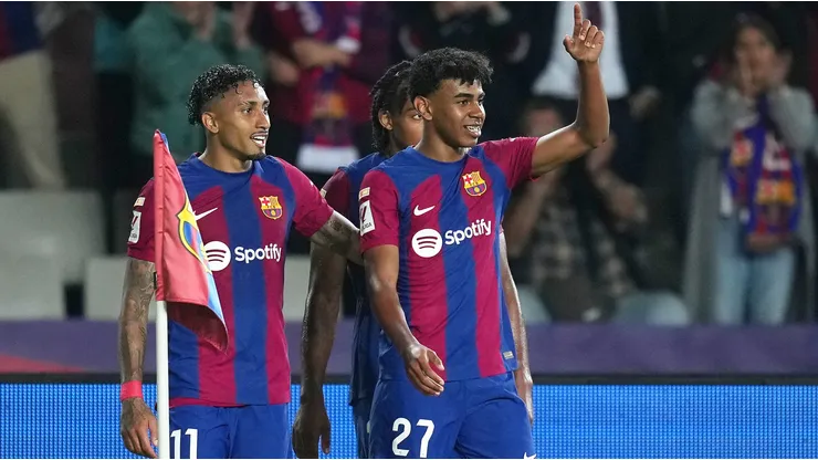 Barcelona baja a Real Sociedad y le da una mano al Betis de Pellegrini.