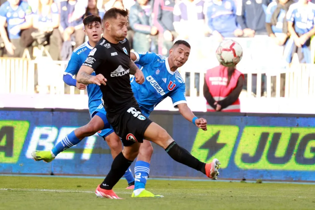 Cristián Palacios lleva tres partidos en línea anotando por la U. Foto: Eduardo Fortes/Photosport