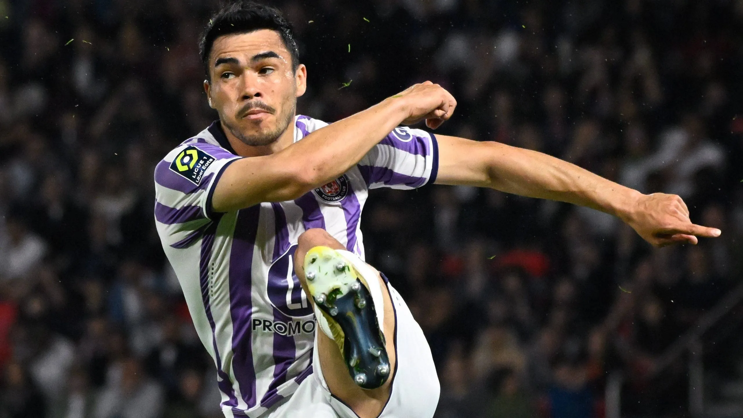 Suazo contra PSG: triunfo del Toulouse por 1-3.