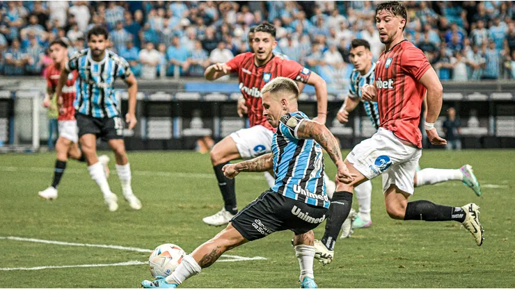 Huachipato podría verse beneficiado por situación de Gremio.
