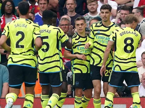 Arsenal le gana el clásico al United y sigue soñando por el título