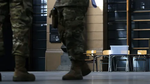 Militares y oficiales en el ojo de la polémica.