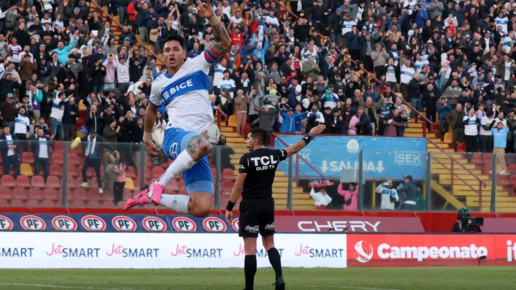 Zampedri anotó dos goles y se asomó en el Olimpo de los goleadores de la UC.