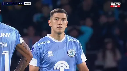 El chileno tuvo que salir por cambio obligado