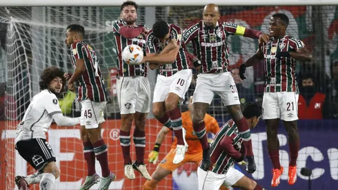El murallón de Fluminense en el Monumental.