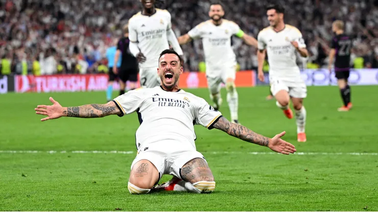 Joselu le anotó un doblete al Bayern Múnich.