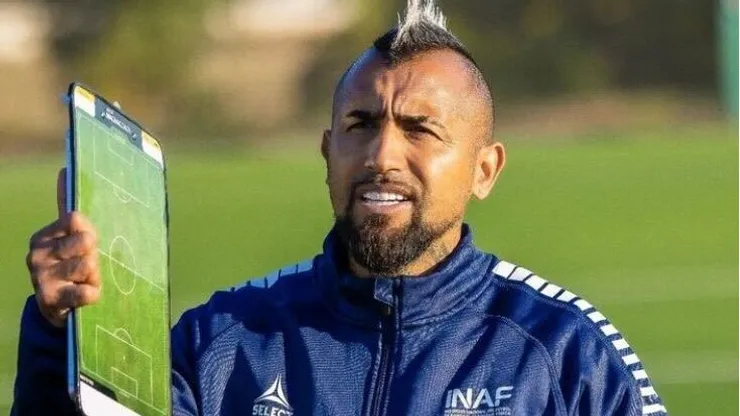 El King publicó fotografías en su práctica como entrenador.
