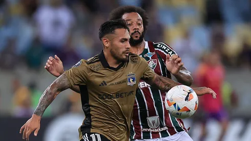 Bolados y Marcelo disputan por la pelota.