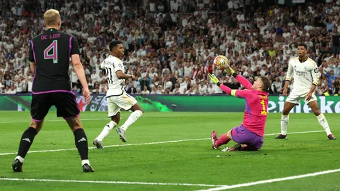 Neuer y el palo salvan al Bayern ante Real Madrid.