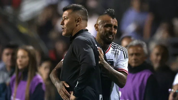 Almirón está feliz con Vidal en el plantel
