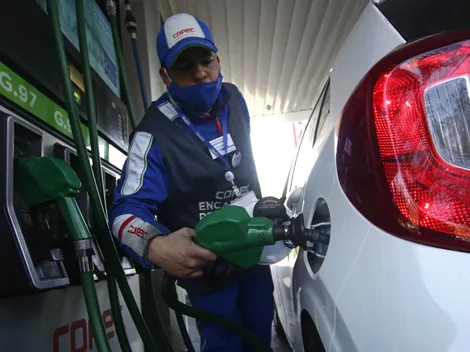 ¿Sube o baja? Conoce qué pasa con el precio de la bencina