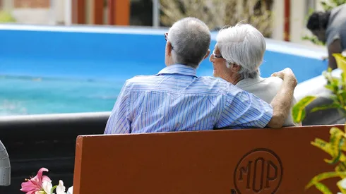 Conoce cómo funciona el cobro del Bono Bodas de Oro