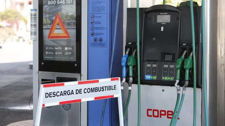 La bencina podría bajar su precio tras varias alzas consecutivas.