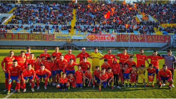 Glorias Navales recibirá a Universidad Católica en Copa Chile.