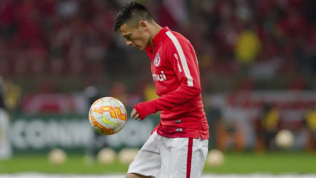 Charles Aránguiz por fin pudo entrenar con el Inter de Porto Alegre. Foto: Getty Images.