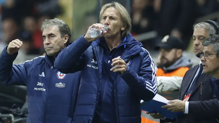 El entrenador de la Roja tiene que entregar su nómina.